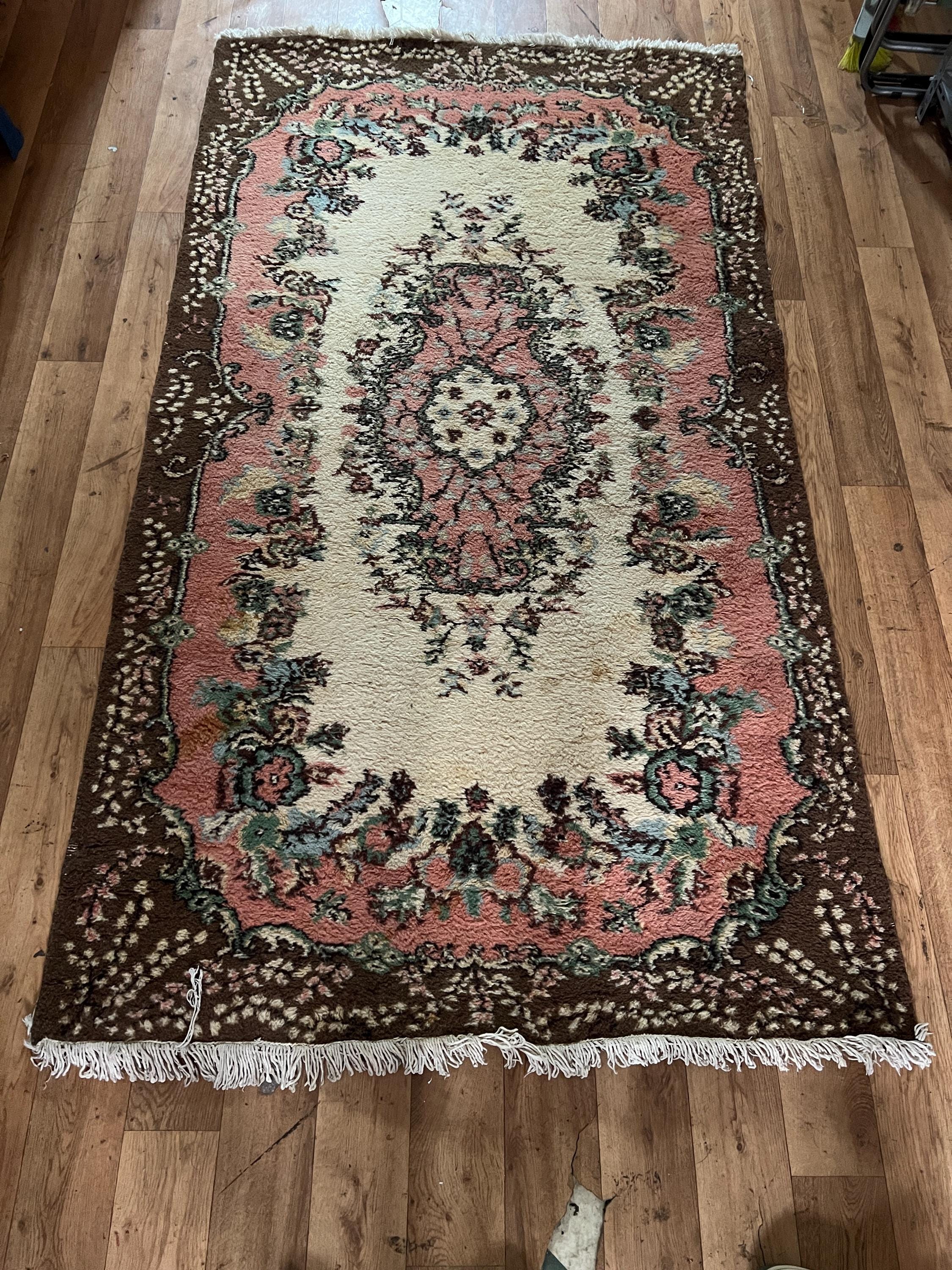 Vintage Handwoven Isparta Wool Rug – Floral Medallion Design, Turkish Traditional Carpet, Soft Pastel Colors, Anatolian Home Decor